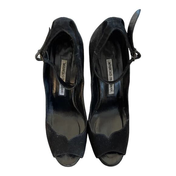 Manolo Blahnik Suede Ankle Strap Scalloped Heels Shoes 38 Black - Picture 6 of 6